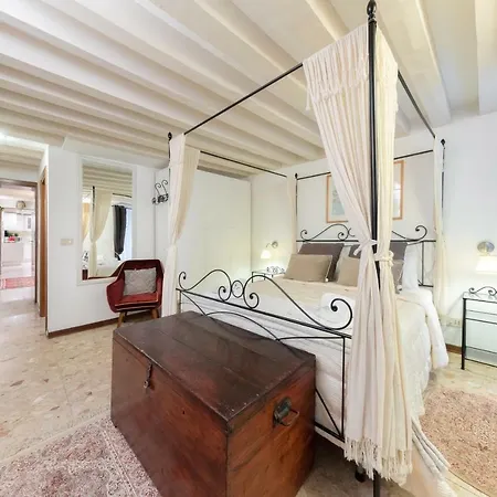 Apartment Ca' Del Carro Family Venice